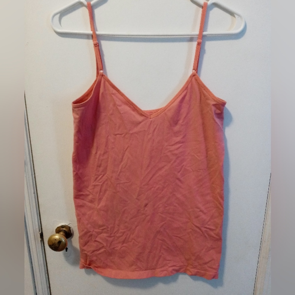 Women's pink cami with adjustable straps sz M